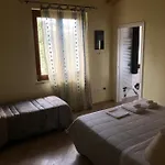 Konukevi Djenga - Rock 'n Genga (Ancona)