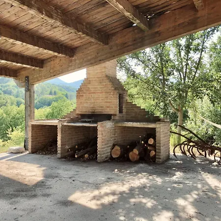 Djenga - Rock 'n Guest house Genga (Ancona)