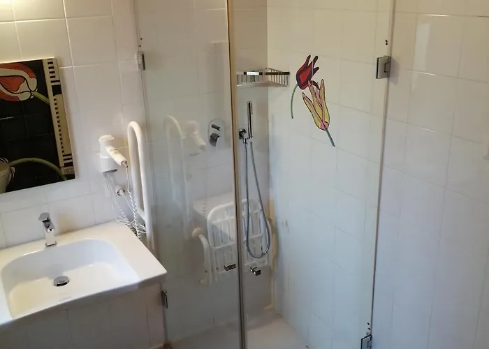 Djenga - Rock 'n 3* Genga (Ancona)